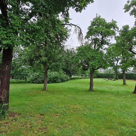 Eifelhof mit Obstbaumwiese Nideggen Exterior foto